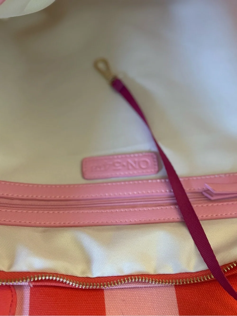 On Fifth Large Striped Pink & Orange Canvas Beach Bag Tote NWT, plus cosmeticbag